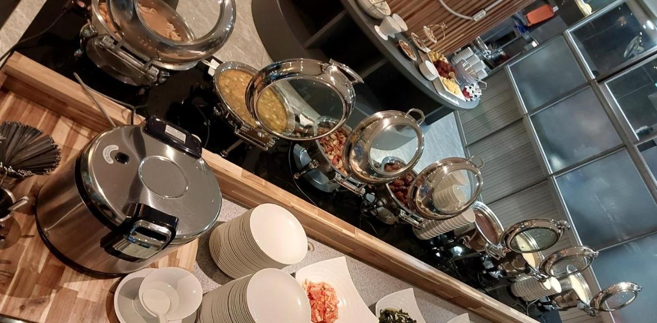 Sunland Hotel Чеджудо Экстерьер фото