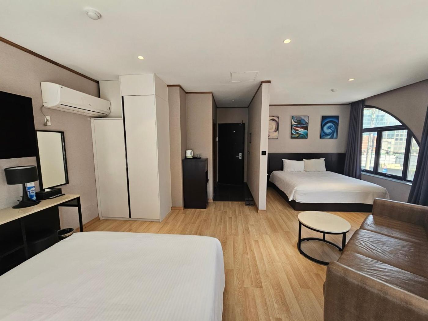 Sunland Hotel Чеджудо Экстерьер фото