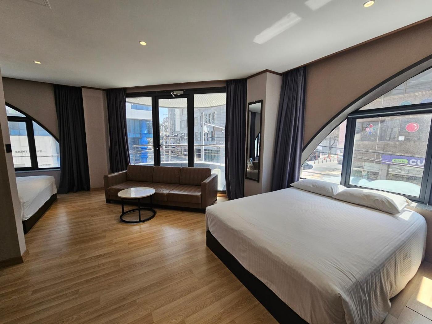 Sunland Hotel Чеджудо Экстерьер фото