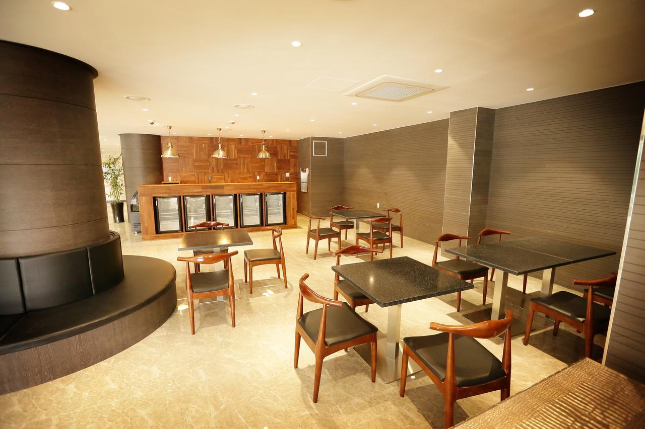 Sunland Hotel Чеджудо Экстерьер фото