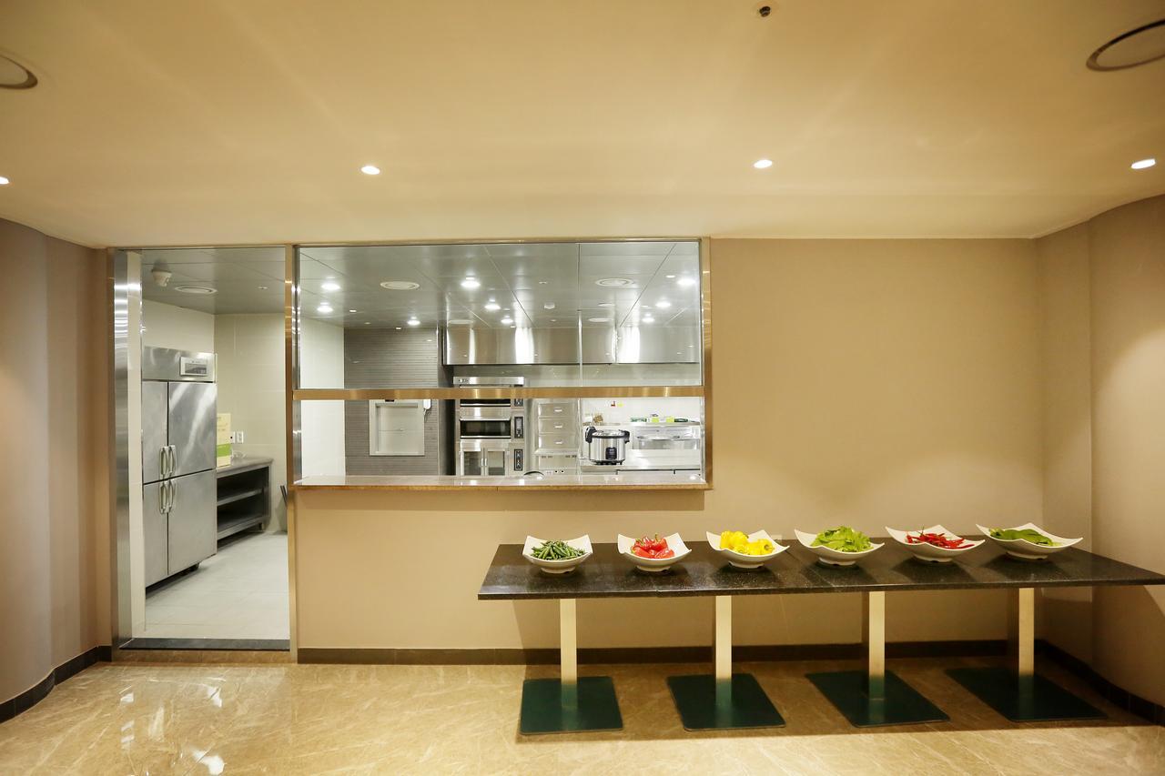Sunland Hotel Чеджудо Экстерьер фото